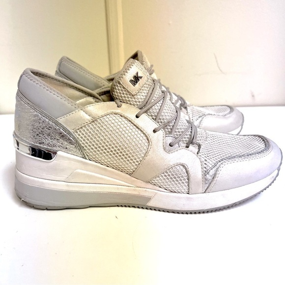 MICHAEL MICHAEL KORS Liv Leather and Mesh Trainer sneakers silver women’s size 9 - Picture 1 of 10